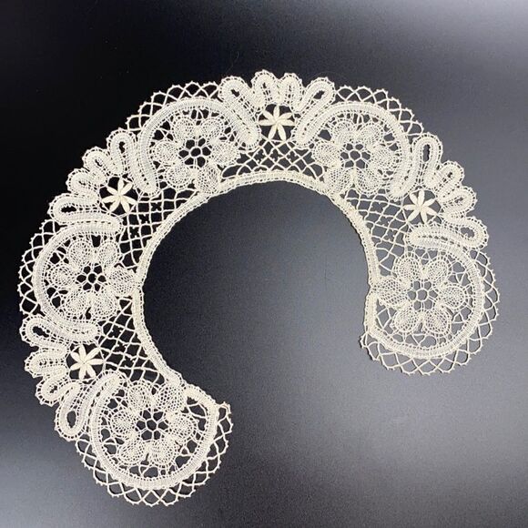 Vologda Accessories - Bobbin Lace Russian Vologda Collar Vintage Linen Ivory